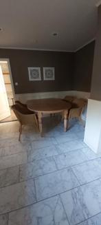 Houten Eettafel met Stoelen, Ophalen of Verzenden, Gebruikt, Ovaal, 100 tot 150 cm