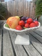 Vintage Capodimonte Stijl Fruitschaal, Antiek en Kunst, Antiek | Keramiek en Aardewerk, Ophalen of Verzenden