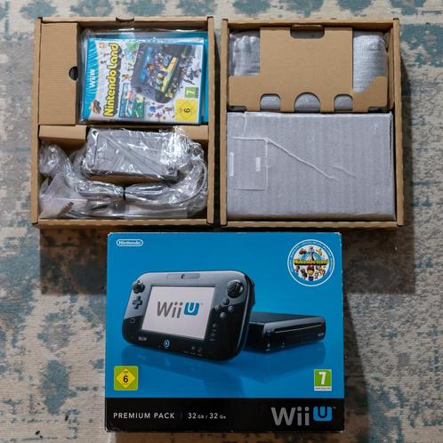(Nieuw in doos) Nintendo Wii U Premium Pack + Nintendo Land, Spelcomputers en Games, Spelcomputers | Nintendo Wii U, Nieuw, Met 1 controller