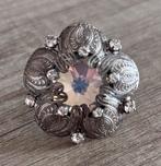 Konplott Ring - Prachtig Design!, Met kristal, Ophalen of Verzenden, Zo goed als nieuw, Dame