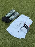 VOETBAL SETJE STANNO / HUMMEL, Sport en Fitness, Voetbal, Maat XS of kleiner, Ophalen of Verzenden, Zo goed als nieuw