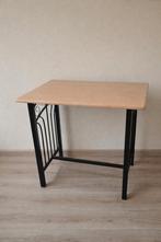 Compacte eettafelset met 2 krukken, Ophalen, Zo goed als nieuw