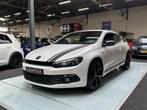 Volkswagen Scirocco 1.4 TSI 122PK Match Xenon Clima Stuurbed, Auto's, Gebruikt, 4 cilinders, 1290 kg, Origineel Nederlands