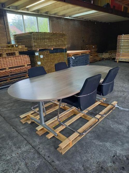Zo goed als nieuwe vergadertafel / kantinetafel incl stoelen, Huis en Inrichting, Tafels | Eettafels, Zo goed als nieuw, 100 tot 150 cm