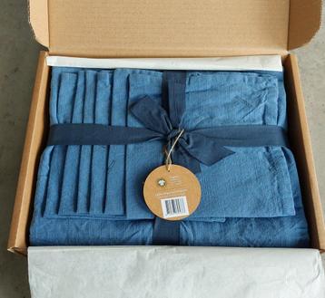 NIEUW Tafelkleed met 6 servetten blauw  beschikbaar voor biedingen