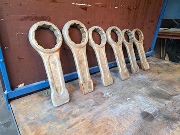 Zware kwaliteit, grote maat ringslagsleutels, merk USAG beschikbaar voor biedingen