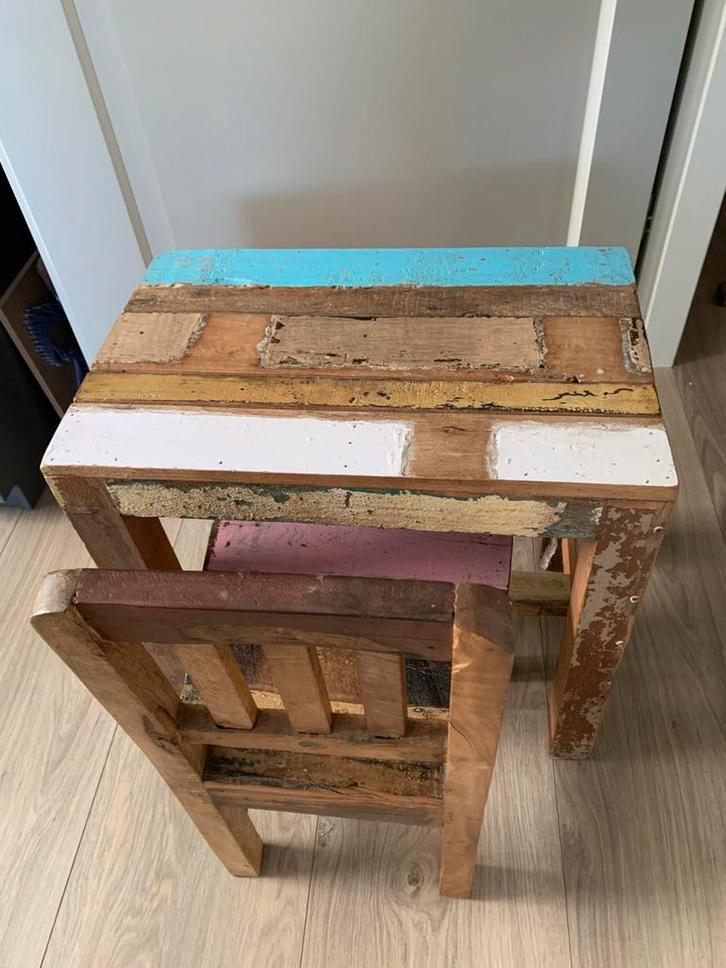 Tafeltje en stoeltje sloophout, Kinderen en Baby's, Kinderkamer | Tafels en Stoelen, Zo goed als nieuw, Tafel(s) en Stoel(en)