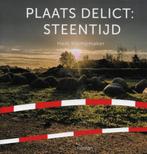 Hein Klompmaker - Plaats delict : Steentijd - Roman, He, Nieuw, Ophalen of Verzenden, Nederland