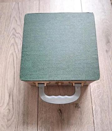 Koffer met vintage 45 toeren platen klassiek en koor beschikbaar voor biedingen
