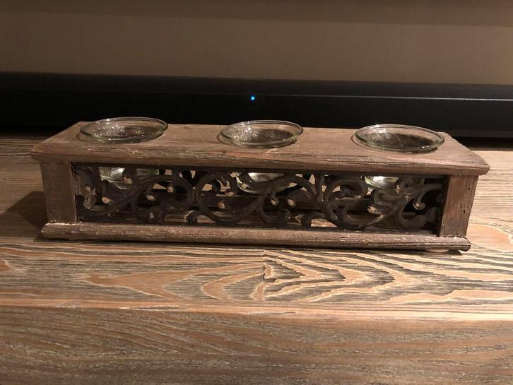 Waxinelicht houder van verouderd hout met ijzer, Huis en Inrichting, Woonaccessoires | Kandelaars en Kaarsen, Zo goed als nieuw