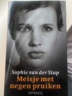 Meisje met negen pruiken - Sophie van der Stap, Ophalen of Verzenden, Zo goed als nieuw, Overige