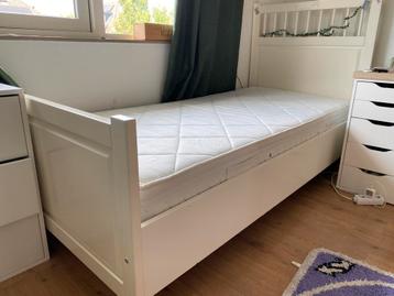 Ledikant / kinderbed 90x200cm