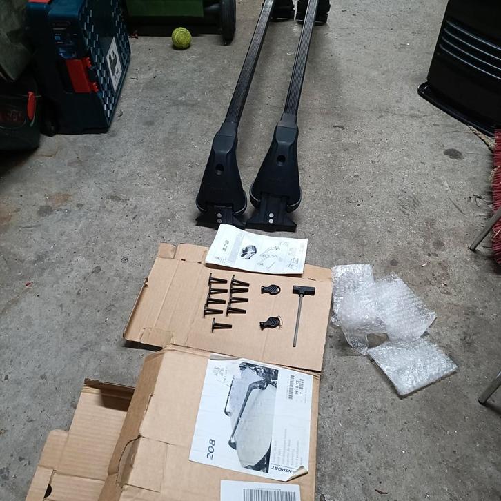 Originele Peugeot 208 Dakdragers - Zo Goed Als Nieuw!, Auto diversen, Dakdragers, Zo goed als nieuw, Ophalen of Verzenden