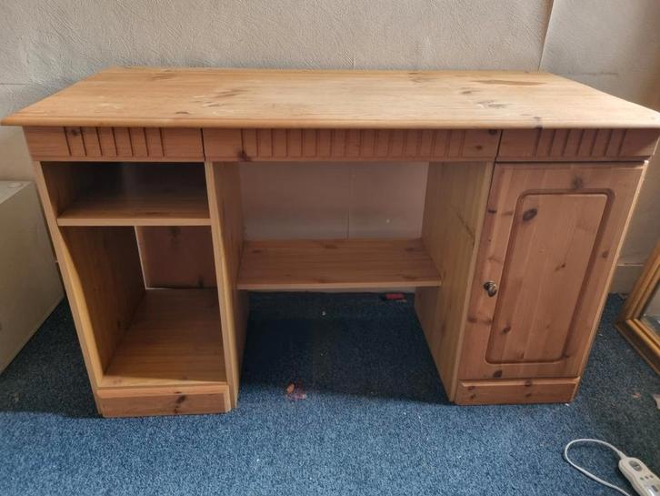 Bureau (kleine prijs), Huis en Inrichting, Bureaus, Ophalen of Verzenden