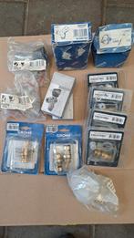 Diverse kranen en S-koppelingen, Doe-het-zelf en Verbouw, Sanitair, Ophalen of Verzenden, Nieuw, Rvs, Kraan