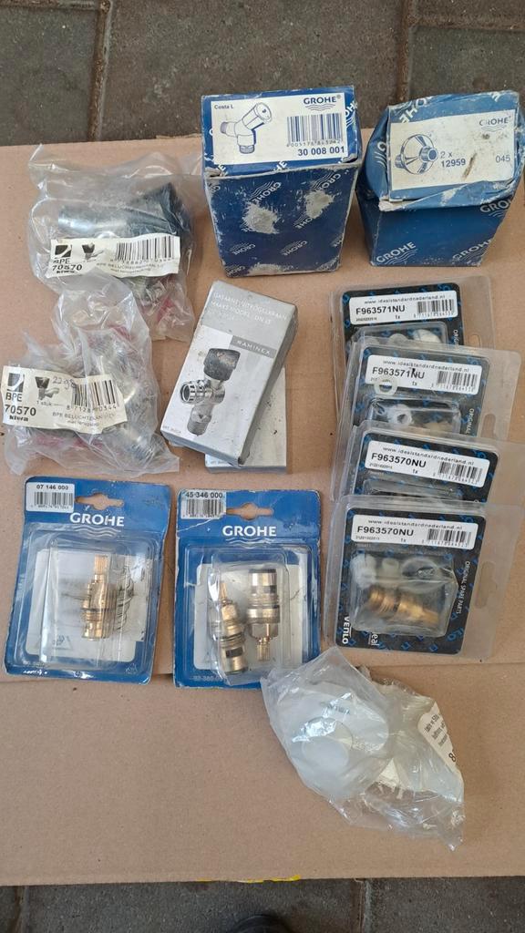 Diverse kranen en S-koppelingen, Doe-het-zelf en Verbouw, Sanitair, Nieuw, Kraan, Chroom, Koper, Rvs, Ophalen of Verzenden