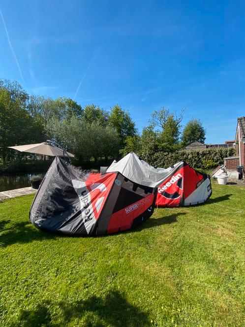 Reedin supermodel 8 & 11 + dreamstick bar, Watersport en Boten, Kitesurfen, Gebruikt, Kite, 8 m², Geen board, Ophalen