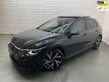 Volkswagen Golf 1.5 eTSI 2x R LINE PANO ACC SFEER IQ CAMERA beschikbaar voor biedingen