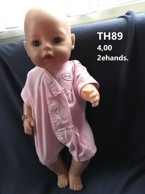 Baby born / baby born set . Zapf. Nu 1,00. Opbrengst KiKa., Kinderen en Baby's, Speelgoed | Poppen, Gebruikt, Babypop, Ophalen