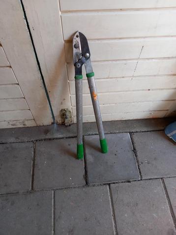 Takkenschaar beschikbaar voor biedingen