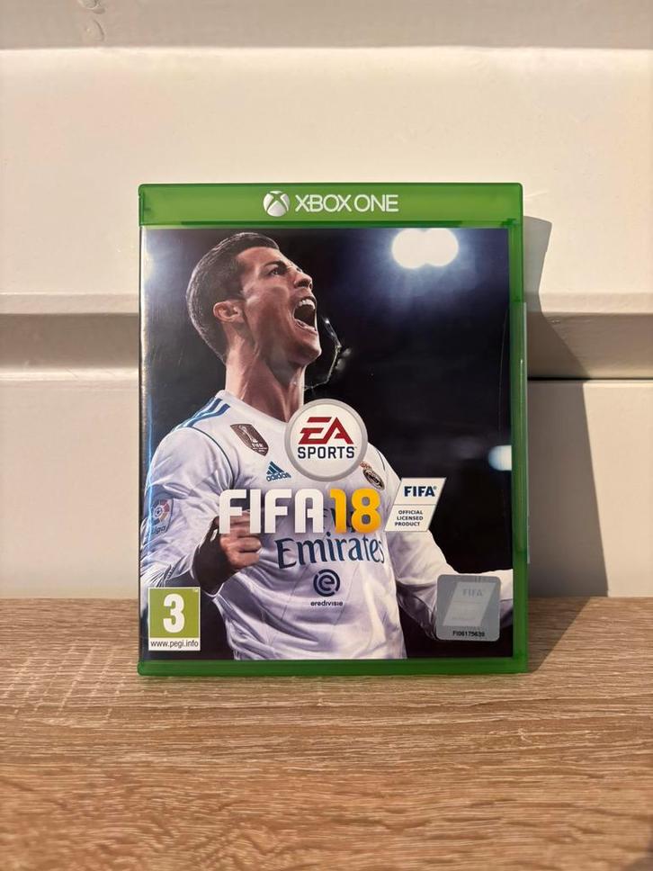 FIFA 18 - Xbox One, Spelcomputers en Games, Games | Xbox One, Zo goed als nieuw, Sport, 3 spelers of meer, Vanaf 3 jaar, Ophalen of Verzenden