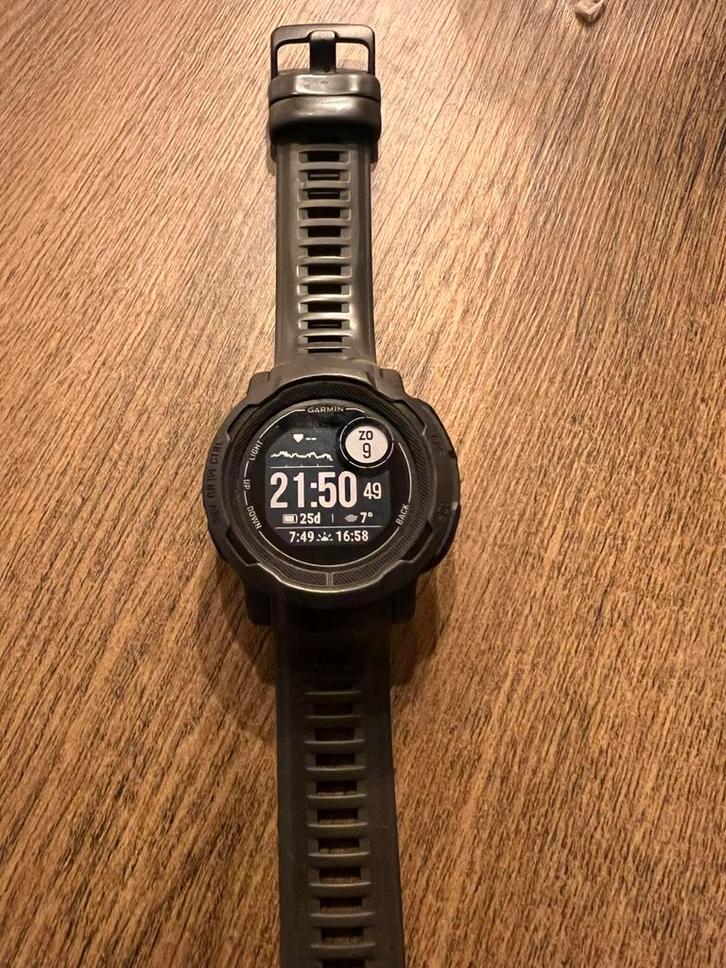 Garmin Instinct 2 Graphite – Zo goed als nieuw, Sieraden, Tassen en Uiterlijk, Sporthorloges, Zo goed als nieuw, Android, Zwart