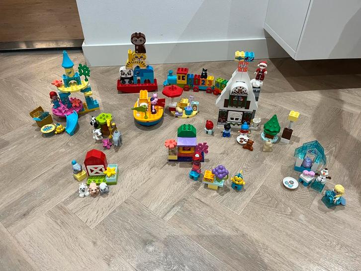 Duplo sets compleet o.a. peppa pig, frozen, ariël, Kinderen en Baby's, Speelgoed | Duplo en Lego, Zo goed als nieuw, Duplo, Ophalen