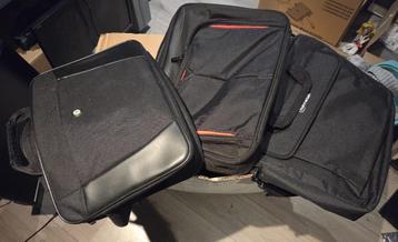 Doos met 15 Laptoptassen beschikbaar voor biedingen
