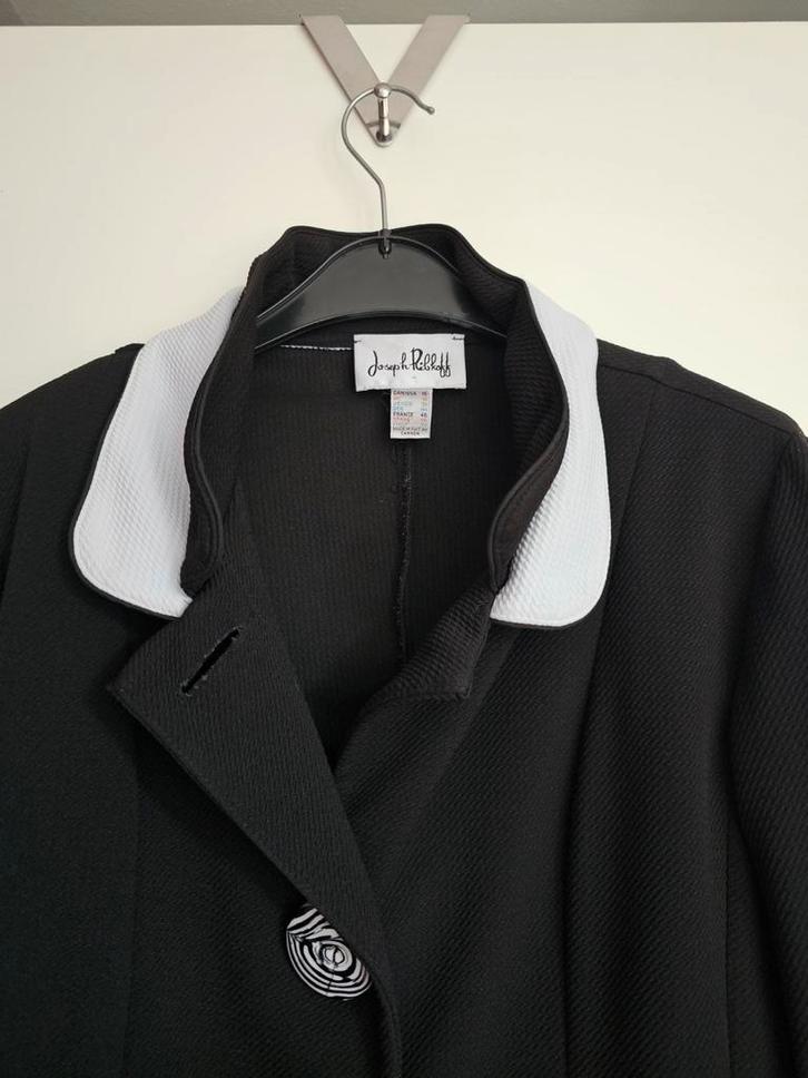 JOSEPH RIBKOFF BLAZER € 10,-, Kleding | Dames, Jasjes, Kostuums en Pakken, Zo goed als nieuw, Maat 42/44 (L), Zwart, Ophalen