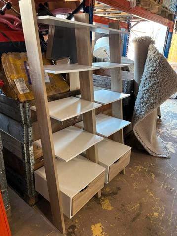 Wandstelling - 110x50x180H beschikbaar voor biedingen