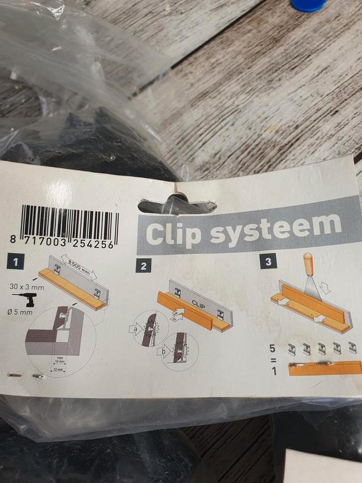 Plintclips - 60 stuks, Doe-het-zelf en Verbouw, Plinten en Afwerking, Ophalen of Verzenden