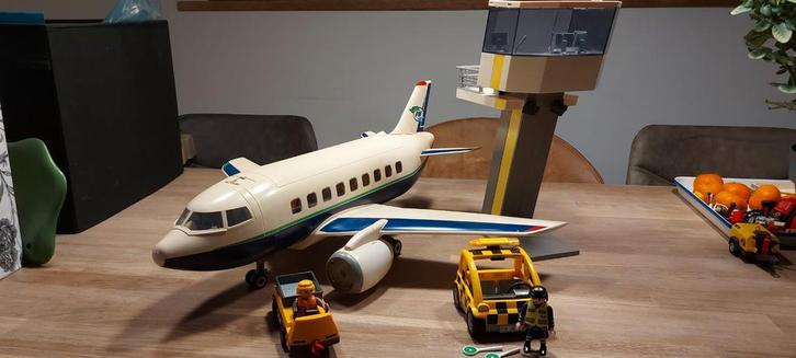 Playmobil PM cargo vliegtuig en verkeerstoren, Kinderen en Baby's, Speelgoed | Playmobil, Gebruikt, Complete set, Ophalen of Verzenden