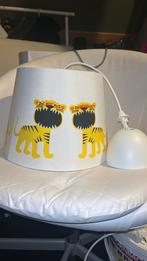 Lamp met leeuw Ikea Kinderkamer, Huis en Inrichting, Lampen | Lampenkappen, Ophalen of Verzenden, Zo goed als nieuw, Rond