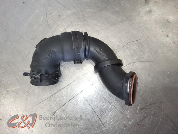 Intercooler Buis van een Opel Vivaro, Auto-onderdelen, Motor en Toebehoren, Gebruikt, -, -, Opel