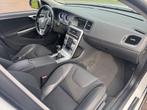 Volvo V60 1.6 T3 R-Design 18inch LM NAP Nette auto!, Voorwielaandrijving, 4 cilinders, 150 pk, Wit
