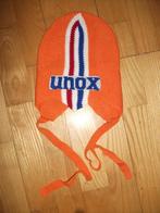 Nieuwe oranje Unox muts schaatsmuts met striklinten, Ophalen of Verzenden, Nieuw, Overige maten, Muts