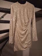 Glanzende jurk met pailletten - Maat M, Kleding | Dames, Jurken, Maat 38/40 (M), Beige, Ophalen of Verzenden, Boven de knie