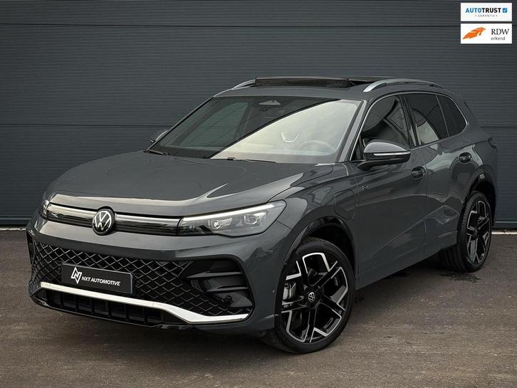 Volkswagen TIGUAN 1.5 eHybrid R-Line, 272 pk, Pano, Massage,, Auto's, Volkswagen, Bedrijf, Te koop, Tiguan, 360° camera, ABS, Achteruitrijcamera