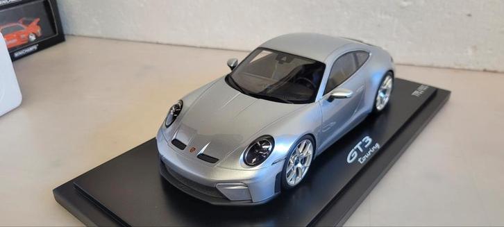 SPARK PORSCHE 911 GT3 Touring, Hobby en Vrije tijd, Modelauto's | 1:18, Zo goed als nieuw, Auto, Overige merken, Ophalen of Verzenden
