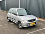 Daihatsu Cuore 1.0 STI AUTOMAAT! Stuurbekrachtiging! Lage km, Auto's, Daihatsu, 600 kg, Zwart, 18 €/maand, 4 stoelen