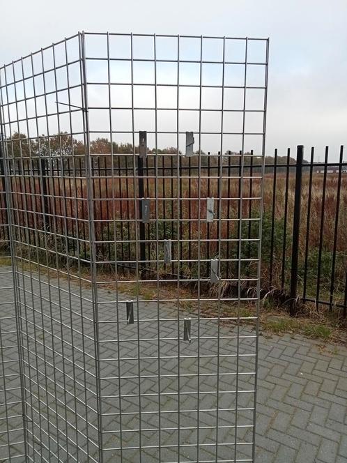 Metalen Gaaswand Afscheiding Display, Huis en Inrichting, Kasten | Stellingkasten, Ophalen