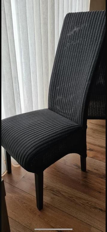 6 eettafel stoelen beschikbaar voor biedingen