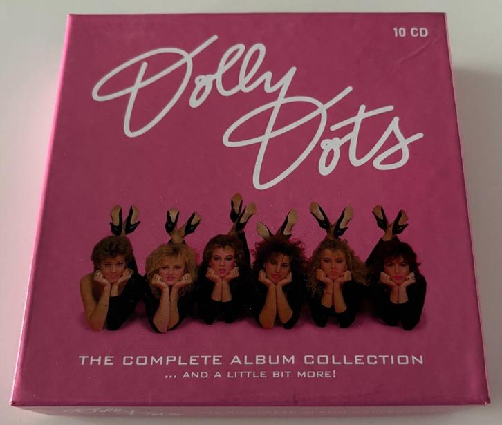 Dolly Dots - Complete (10 CD Box, 2021), Cd's en Dvd's, Cd's | Pop, Zo goed als nieuw, 1980 tot 2000, Boxset, Ophalen