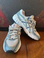 Asics maat 39 lichtblauw beige, Blauw, Ophalen of Verzenden, Sneakers of Gympen, Gedragen