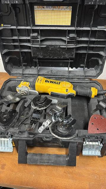 DeWALT DWE315KT Oscillerende Multitool 230V in TSTAK beschikbaar voor biedingen