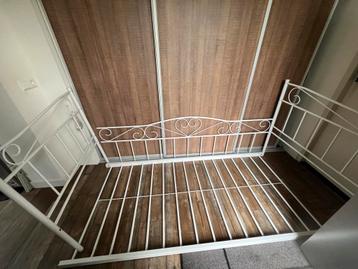 IKEA Kinderbed Wit Metaal 90x200 beschikbaar voor biedingen