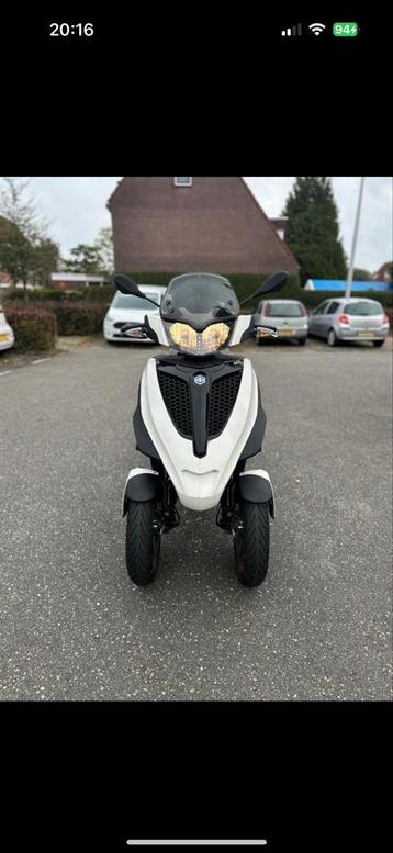 Piaggio MP3 Yourban 300ie LT Bouwjaar 2016 beschikbaar voor biedingen