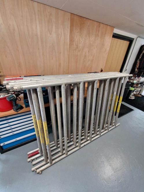 Rolsteiger werkhoogte 8.2 meter., Doe-het-zelf en Verbouw, Steigers, Zo goed als nieuw, Rolsteiger of Kamersteiger, 5 meter of hoger