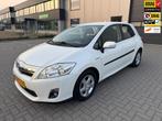 Toyota Auris 1.8 Full Hybrid Aspiration, Wit, Origineel Nederlands, Bedrijf, 26 km/l