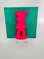 Decoratietegeltje 10x10 bearbrick metallic groen/fluo roze, Verzenden, Nieuw